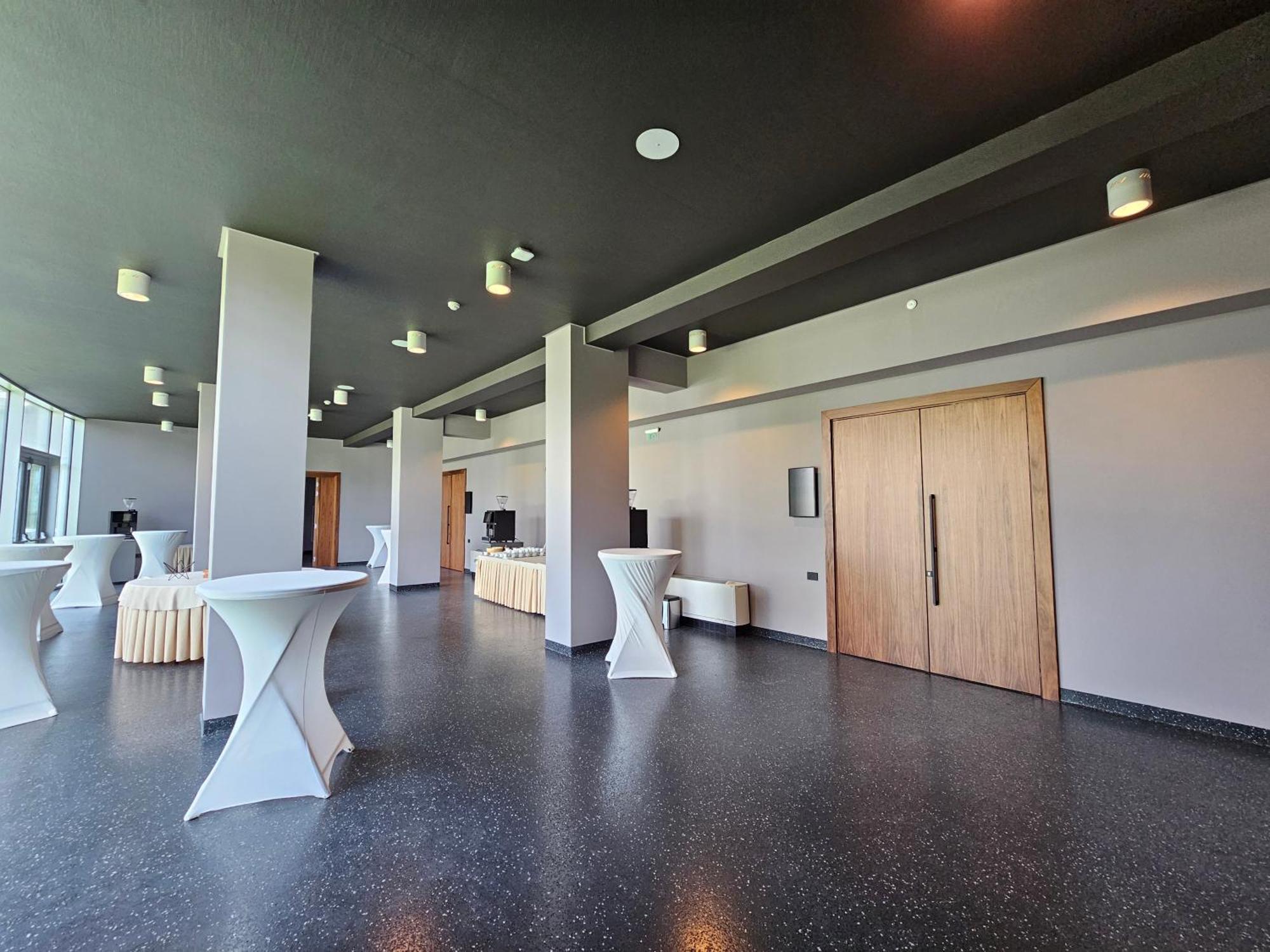 Iaki Conference&spa Hotel